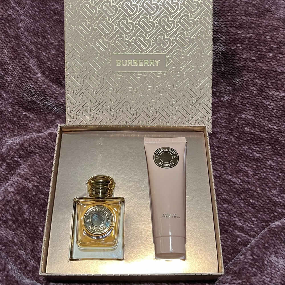 Burberry Goddess Gift Set 2 piece
